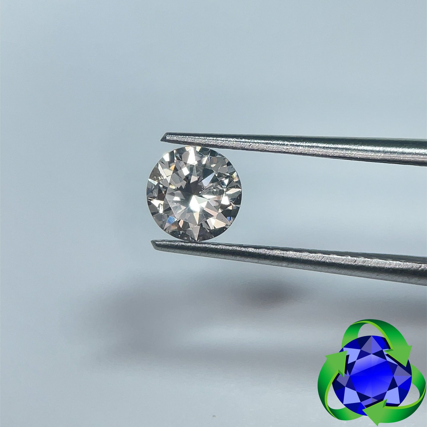 Round Brilliant Cut Diamond - N I2 - 0.61ct