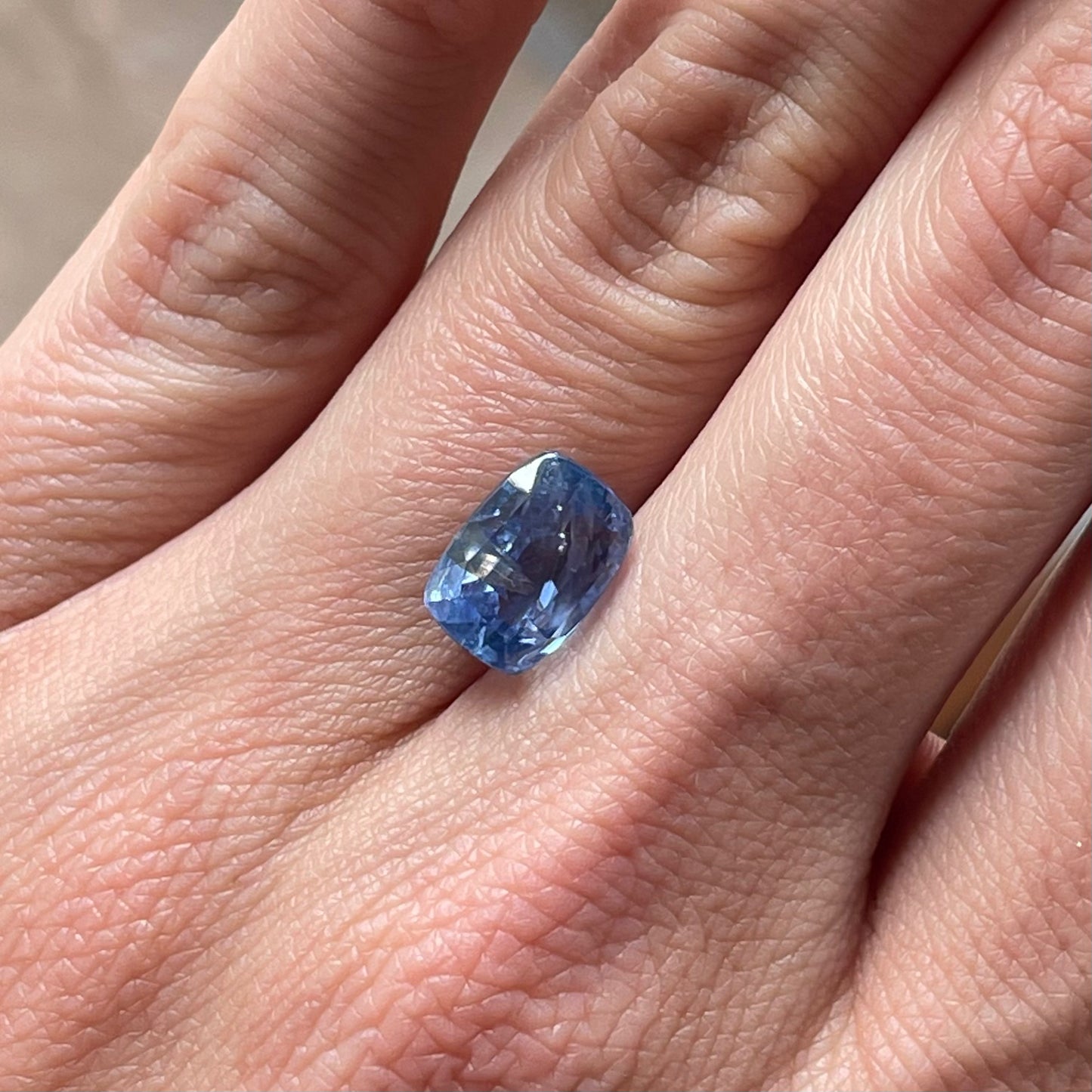 Sapphire - 5.70ct