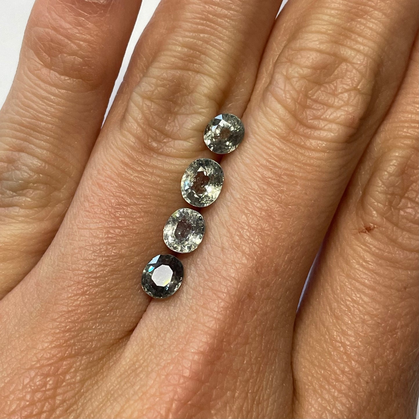TT72 Sapphire - 4.16ct
