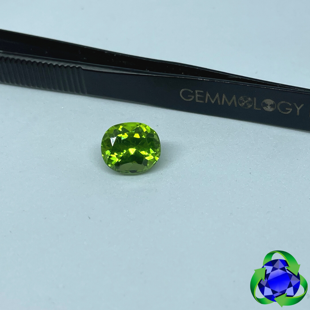 Peridot - Oval 6.27ct