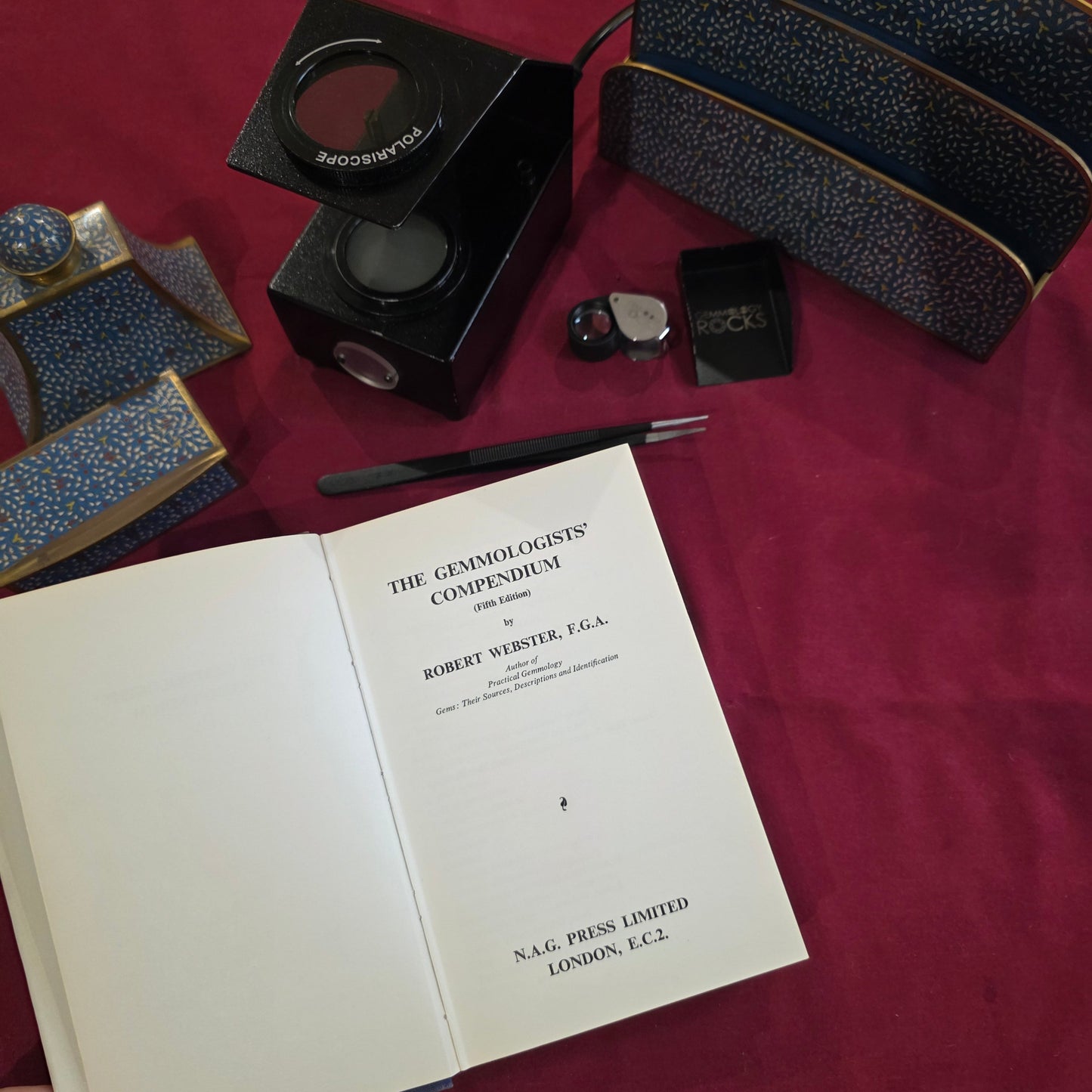 The Gemmologists' Compendium