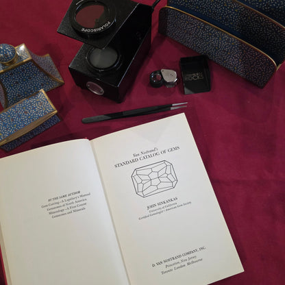 Van Nostrand's Standard Catalog of Gems